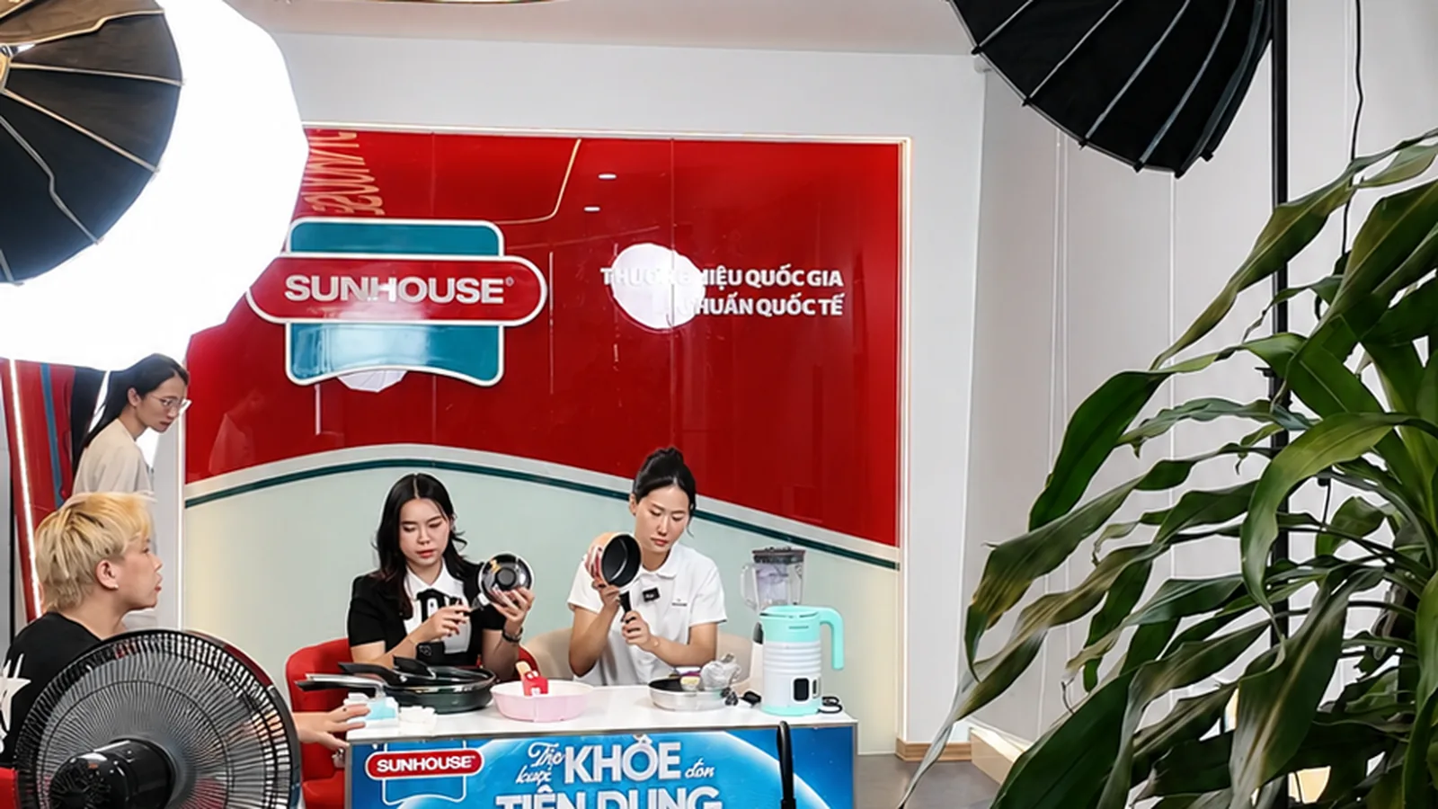 Ảnh bìa bài viết Hậu trường sản xuất video Viettel: kỷ luật set quay và bàn giao asset